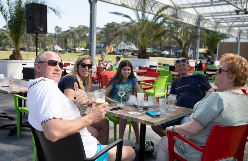 Camping met groot buitenterras